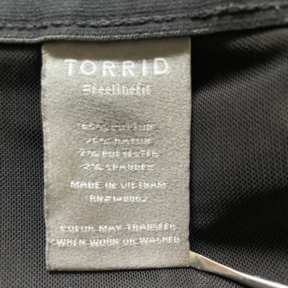 Torrid Bombshell Flare Premium Stretch Denim Jeans Booty Shaping Womens Size 24S - Picture 7 of 7